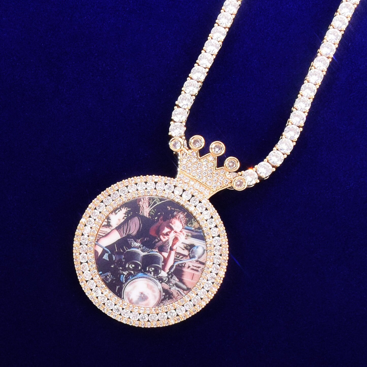 Bubble Letter Custom Photo Necklace for Men Picture Memory Crown Micro Pave Charms Gold Color Plated Hip Hop Rock Jewelry