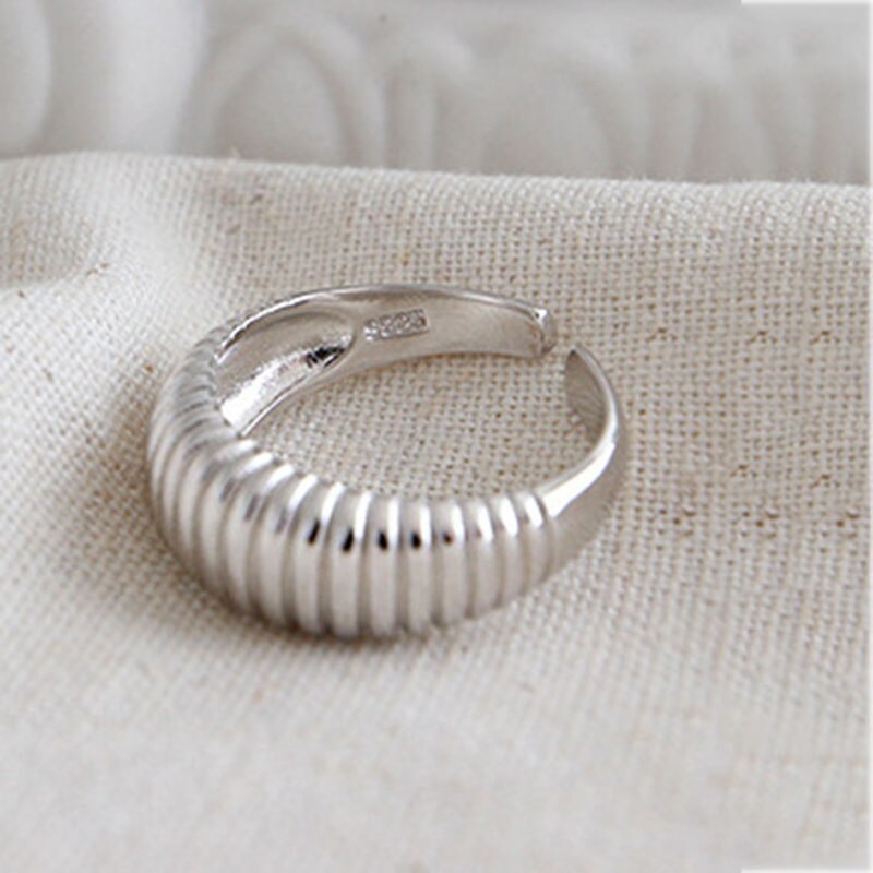 XIYANIKE Silver Color Party Rings for Women France Simple Gold Plated Wave Pattern Creative Design Bride Jewelry Gifts