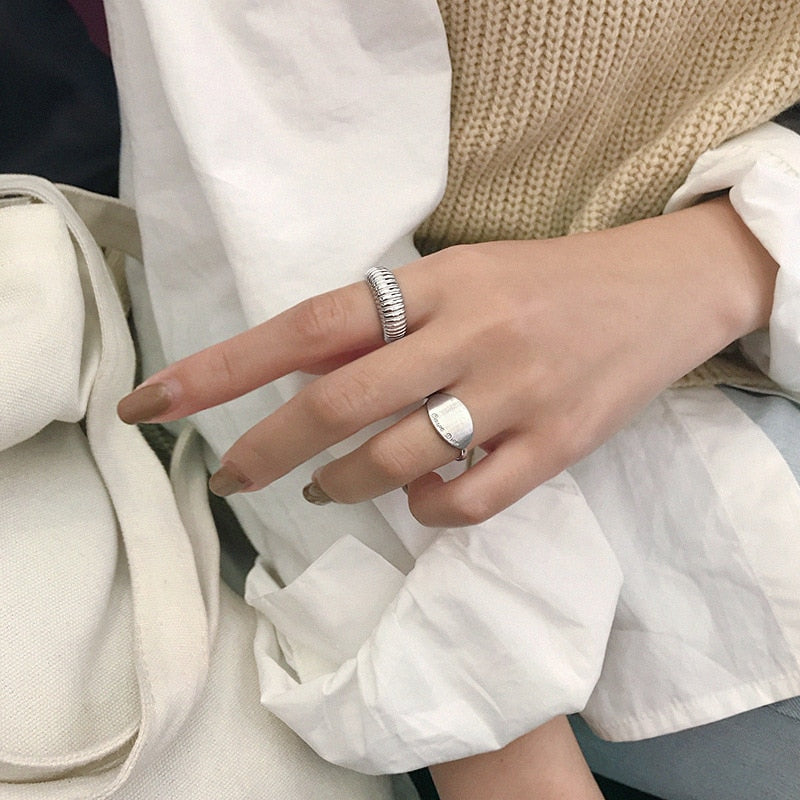 XIYANIKE Silver Color Party Rings for Women France Simple Gold Plated Wave Pattern Creative Design Bride Jewelry Gifts