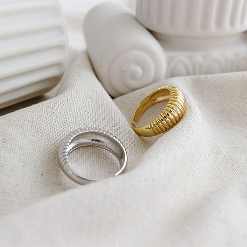 XIYANIKE Silver Color  Party Rings for Women France Simple Gold Plated Wave Pattern Creative Design Bride Jewelry Gifts