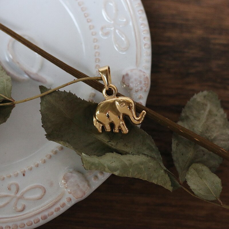 MODAGIRL Handmade Women's Gold Plated Heart Pendant Stainless Steel Necklace Pendants Jewelry Making without Chain Necklace