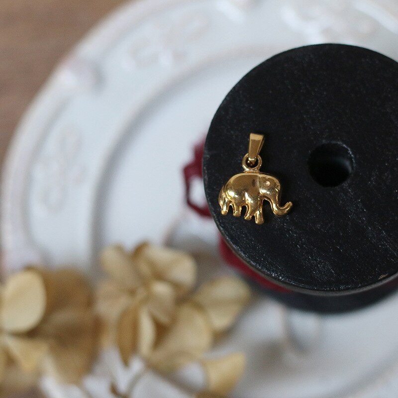 MODAGIRL Handmade Women's Gold Plated Heart Pendant Stainless Steel Necklace Pendants Jewelry Making without Chain Necklace